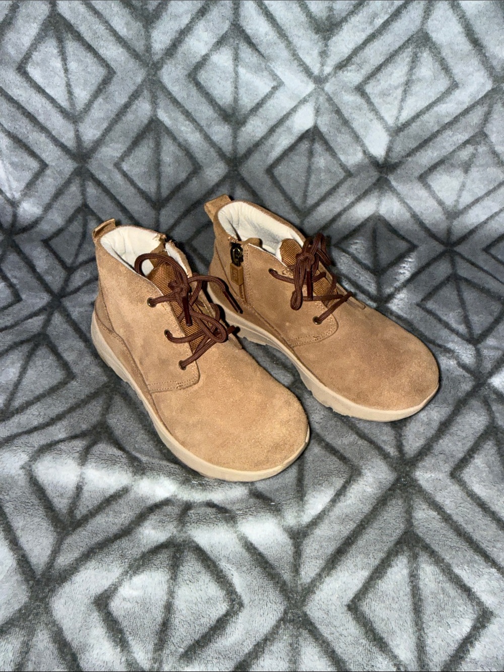 Boys Casual Suede UGG Boots in Tan